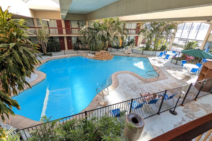 Red Roof Inn PLUS+ Wichita East