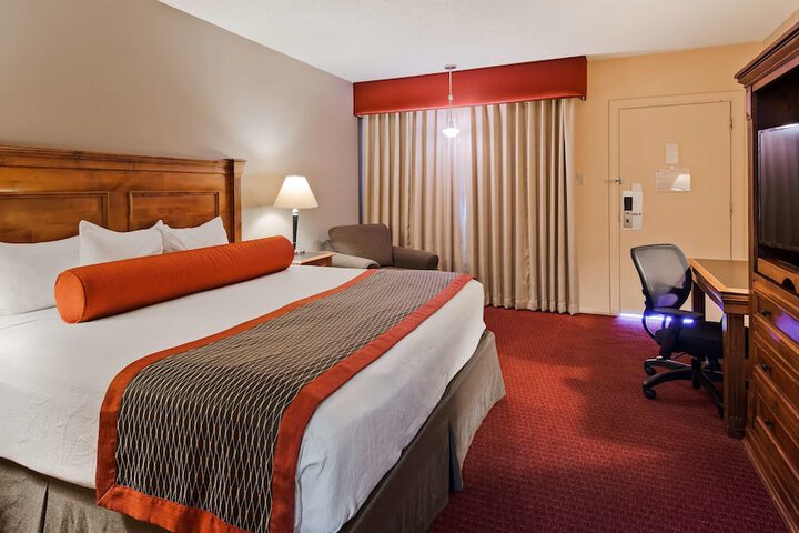 Room 40 of 63