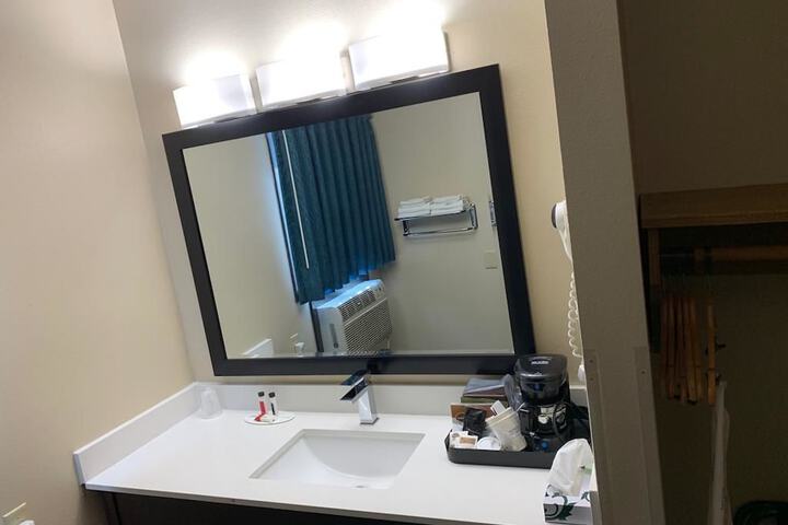 Room 25 of 35