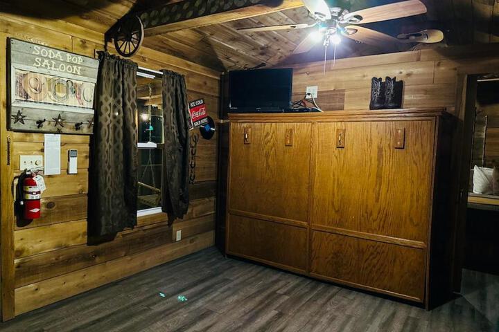 Country Cabins Hotel