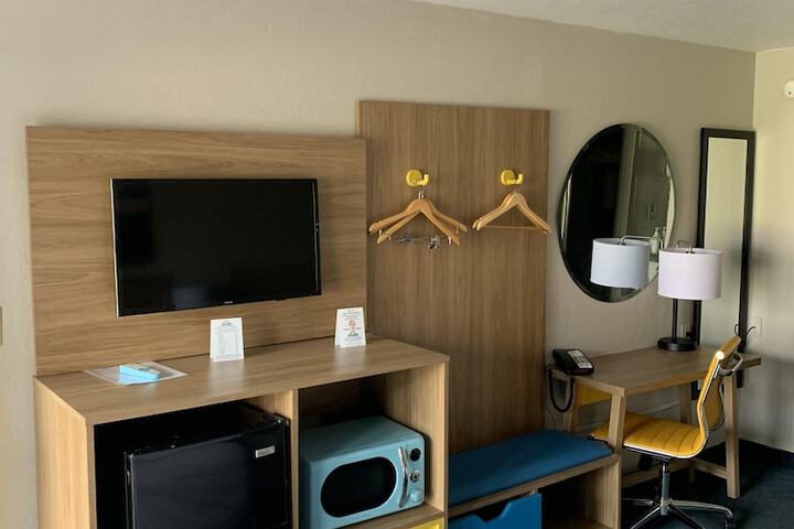 Room 59 of 65