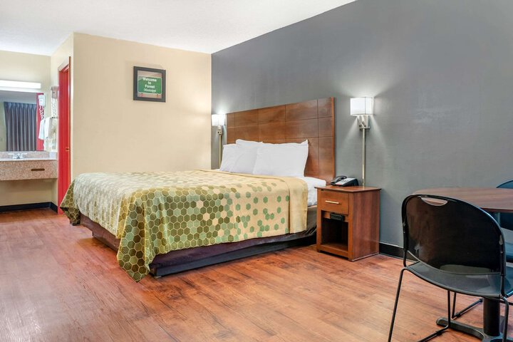 Room 15 of 20