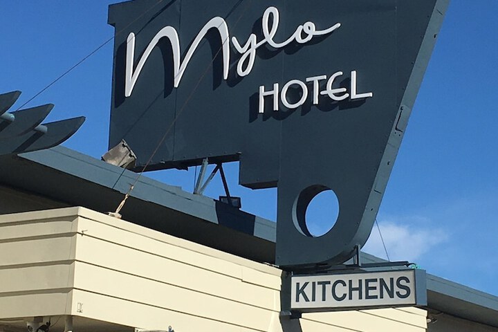 Mylo Hotel
