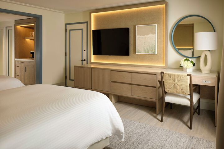 Loews Miami Beach Hotel – South Beach