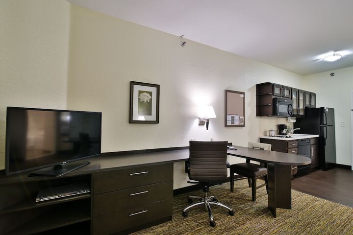Room 18 of 37