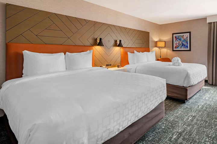 Room 21 of 36