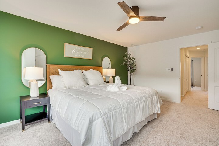 Great for Families! Townhome 9 Mi to Harpers Ferry