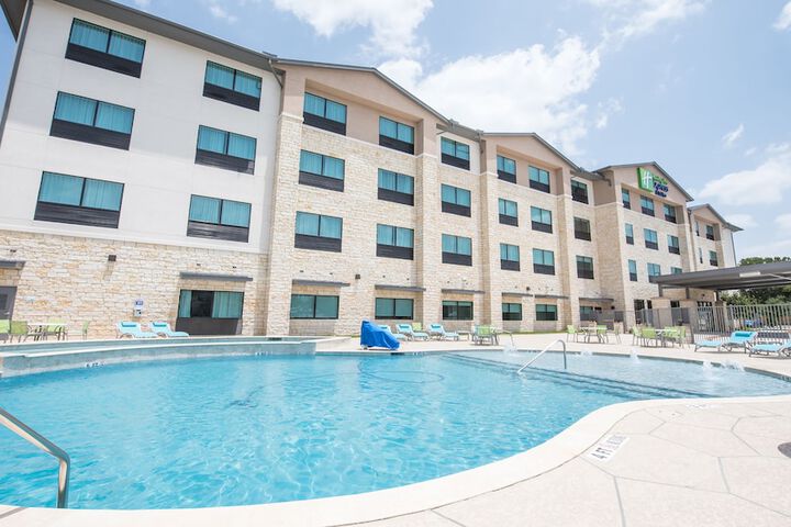 Holiday Inn Express & Suites-Dripping Springs - Austin Area by IHG