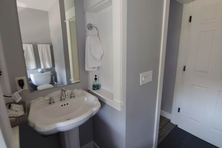 Room 20 of 37