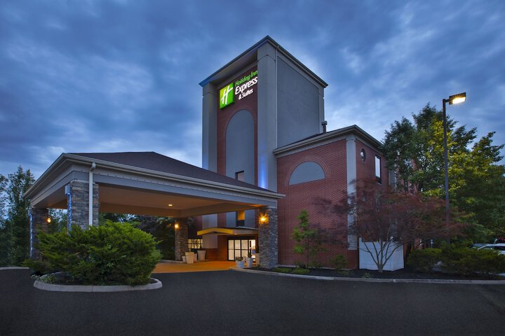 Holiday Inn Express & Suites Milford by IHG