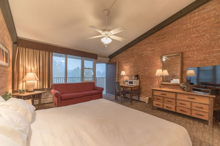 Room 30 of 59