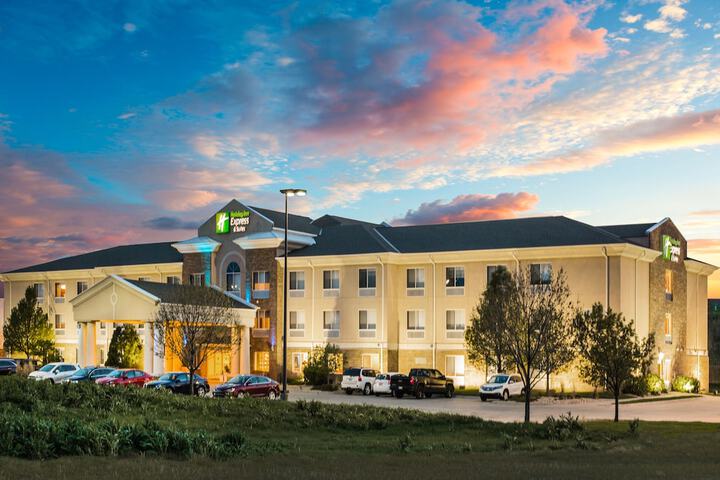 Hotel 2 of 44