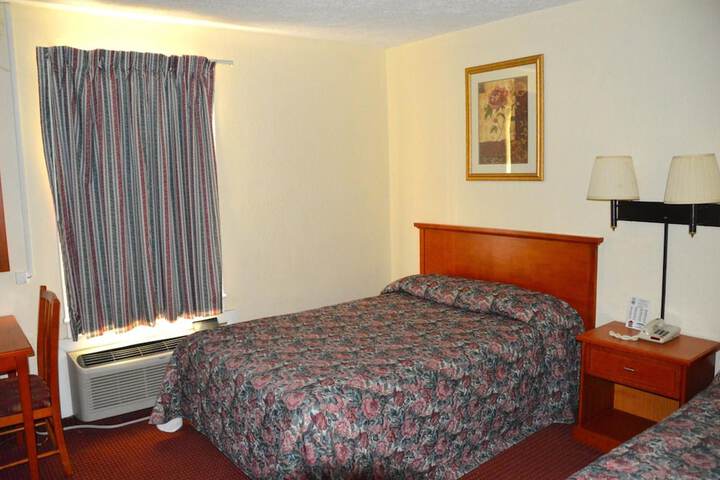 Room 11 of 25