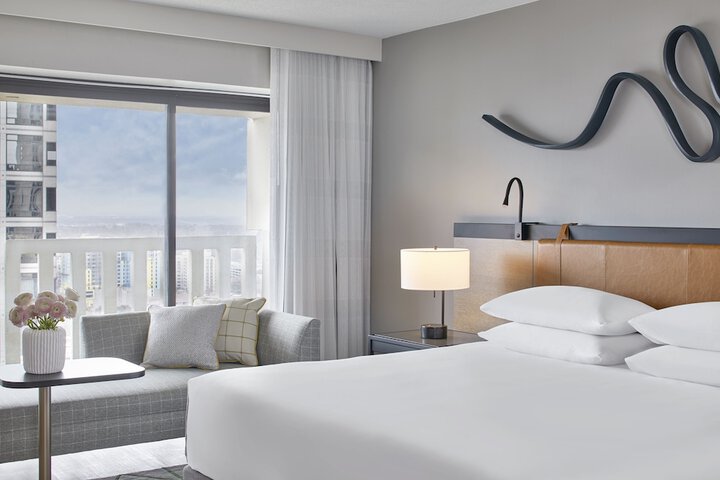 Room 25 of 105