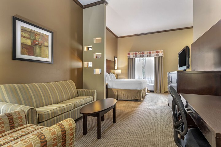 Room 29 of 38