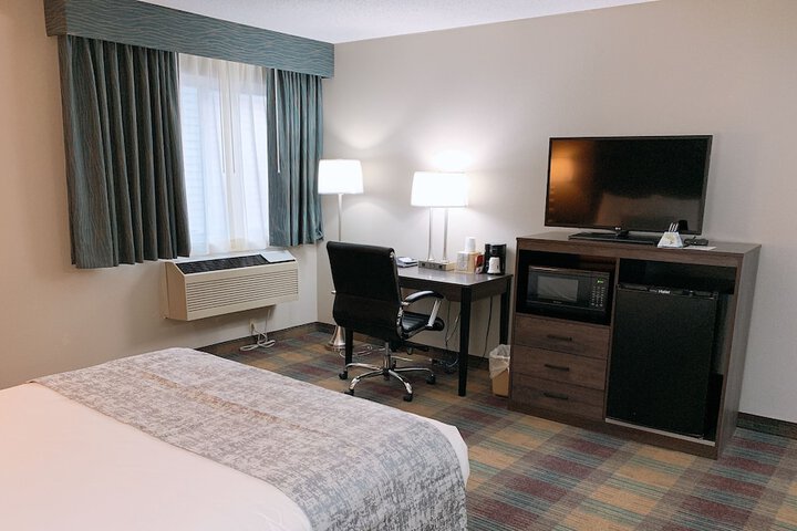 Room 18 of 28