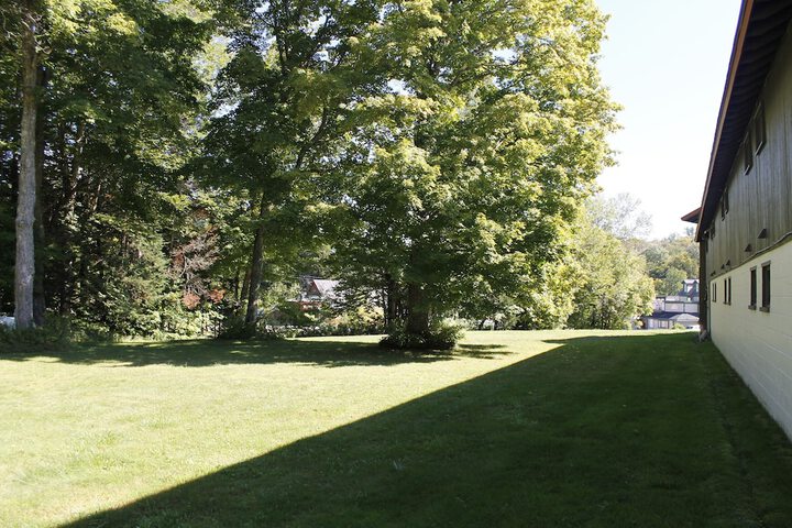 Property Grounds 11 of 17