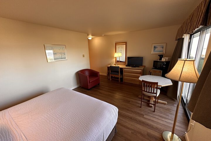 Room 65 of 181