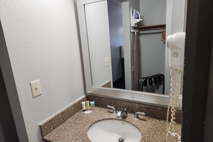 Room 20 of 22