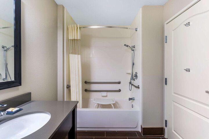 La Quinta Inn & Suites by Wyndham Monahans