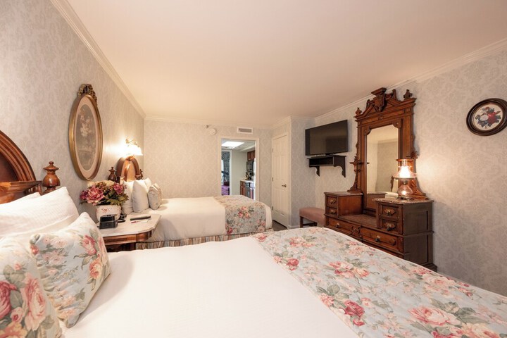 Boardwalk Plaza Hotel