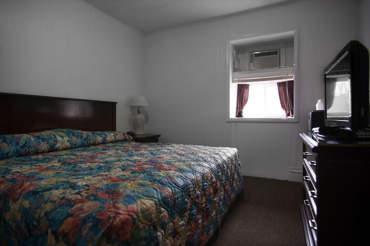 Rosemount Motel