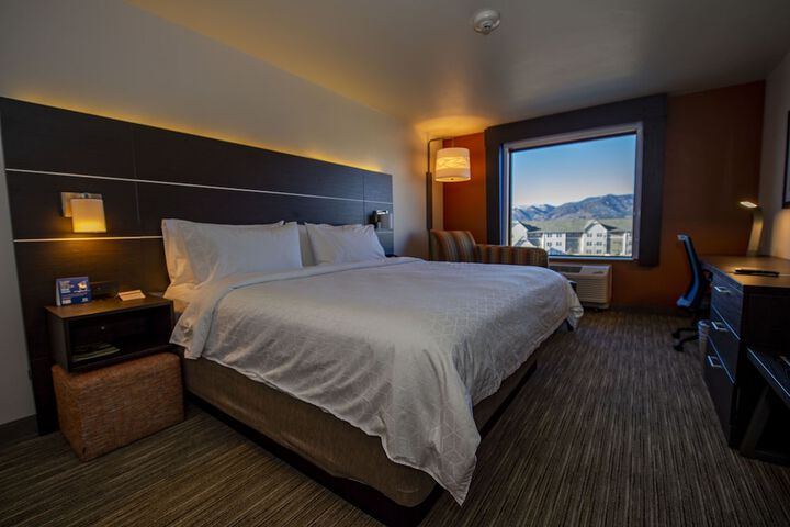 Room 44 of 79