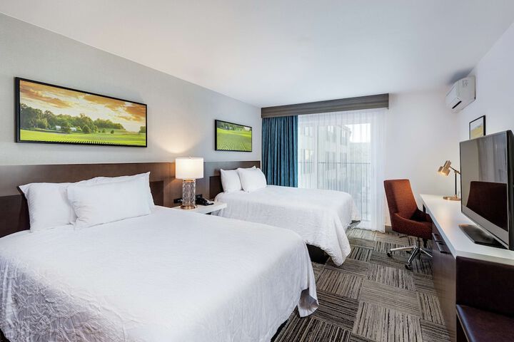 Room 21 of 38
