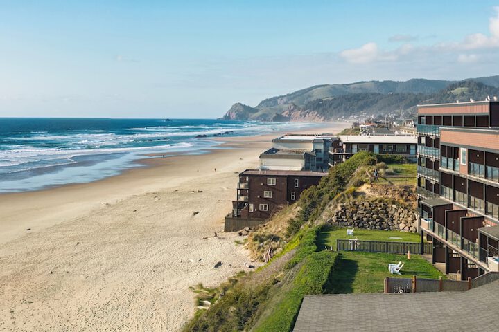 Starfish Manor Oceanfront Hotel