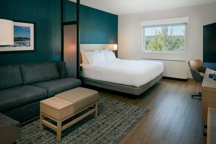 Room 27 of 56