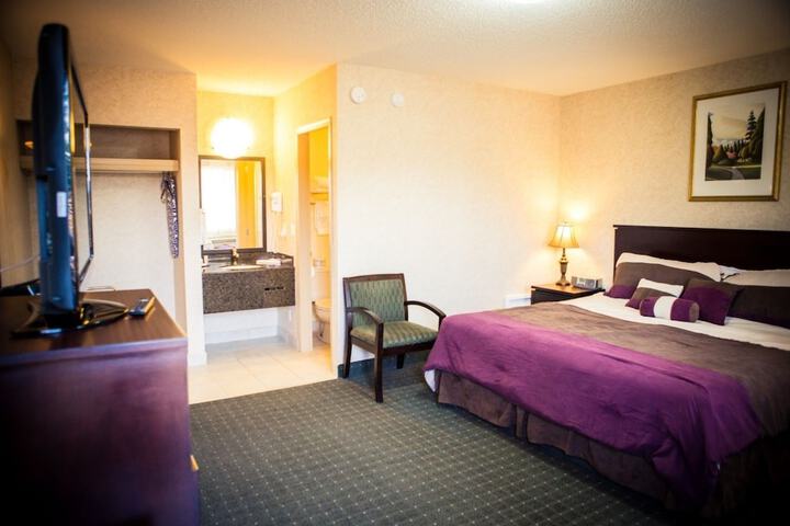 Room 3 of 20