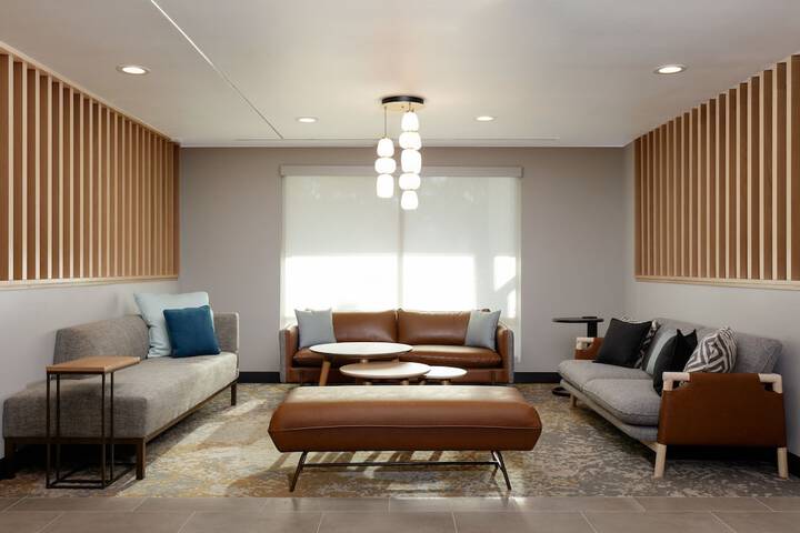 Hotel Interior 13 of 34