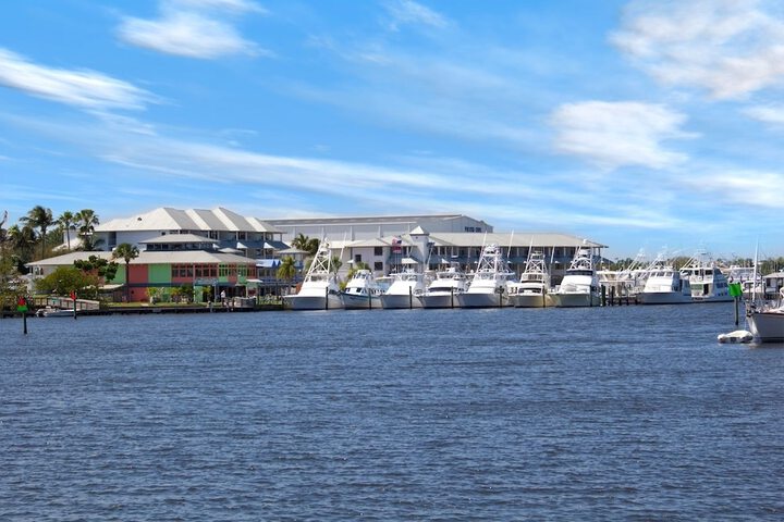 Pirates Cove Resort & Marina