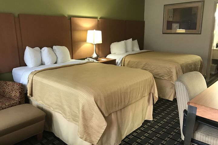 Room 10 of 34