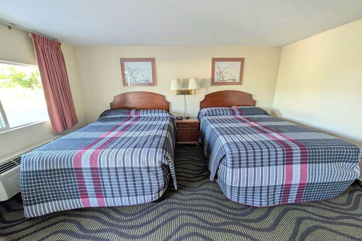 The Falls Motel - 2 Mi to Watkins Glen State Park Seneca Lake " AND 4 Mi to Watkins Glen International Track " The Glen "