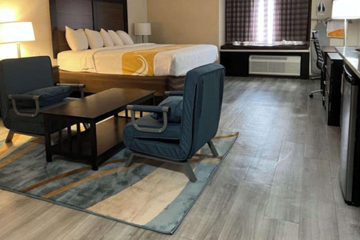 Room 20 of 34