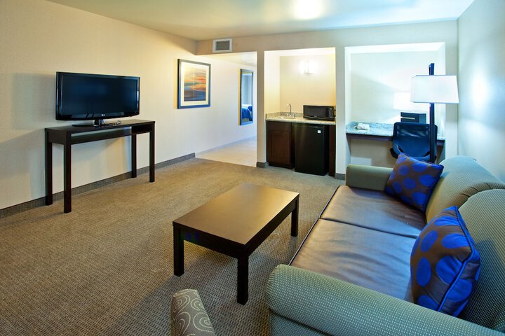 Room 38 of 71