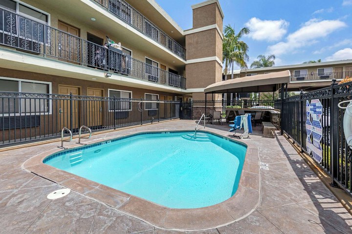 Pool 4 of 39