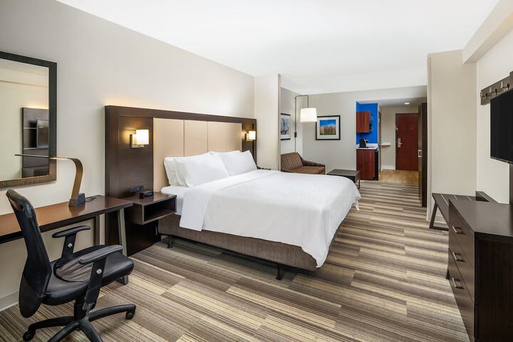 Room 21 of 56