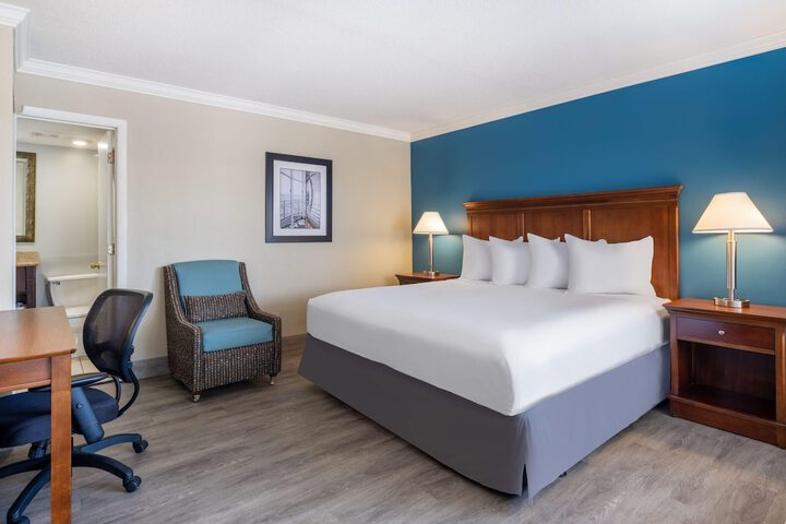 The Sandbar Hotel Trademark Collection by Wyndham