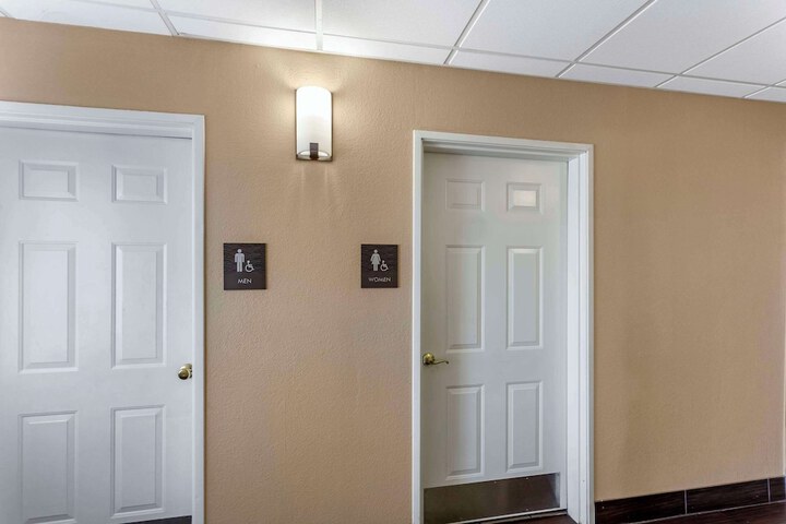 Comfort Inn Gurnee near Six Flags