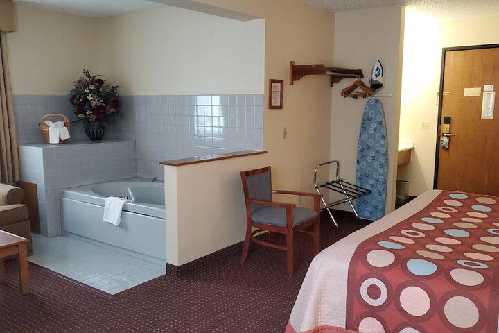 Room 54 of 62