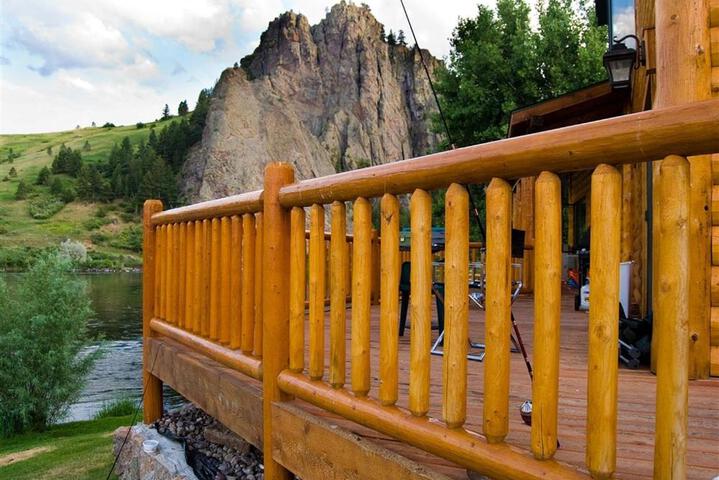 Rivers Bend Lodge