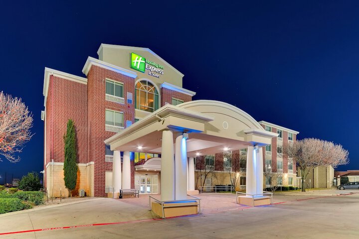 Hotel 4 of 37