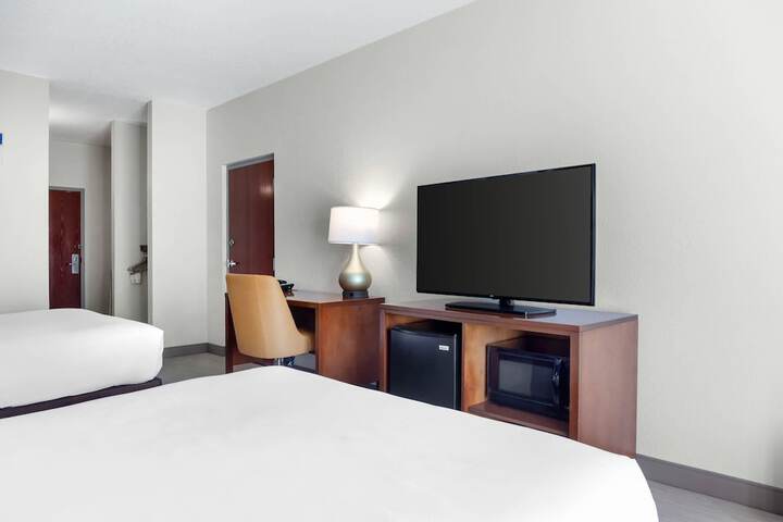 Comfort Inn & Suites Orlando North