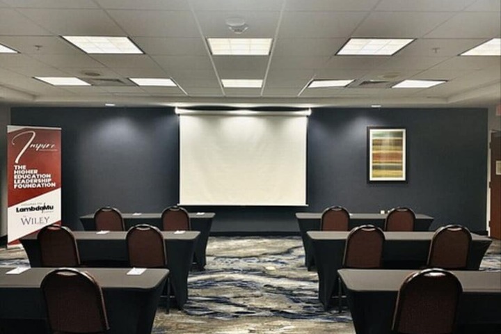 Fairfield Inn & Suites by Marriott Marshall