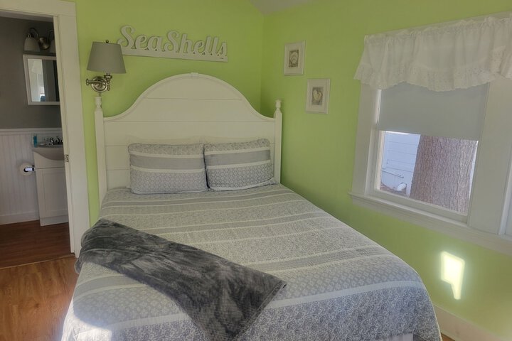 Room 68 of 86