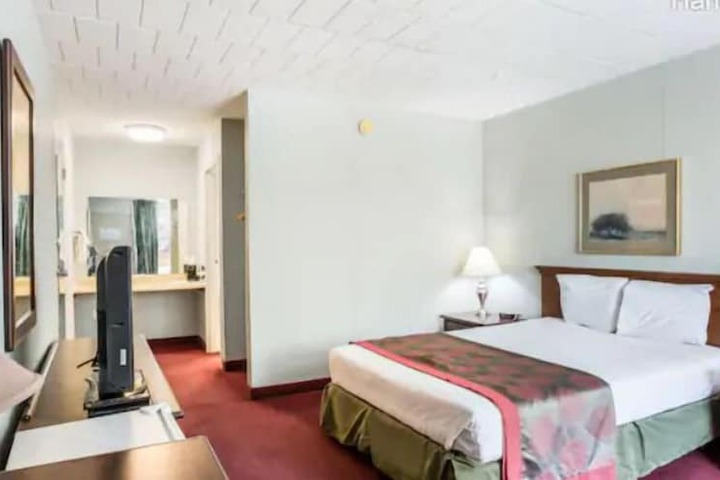 Room 20 of 36