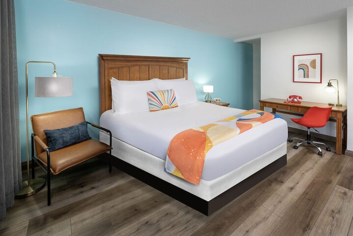 Room 16 of 20