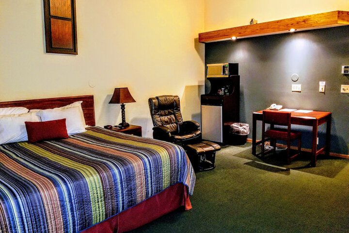 Room 18 of 98